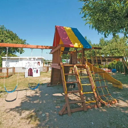 Locazione Turistica Camping Classe Village.10 *