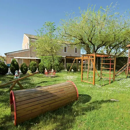 Locazione Turistica Camping Classe Village.10 Casa vacanze